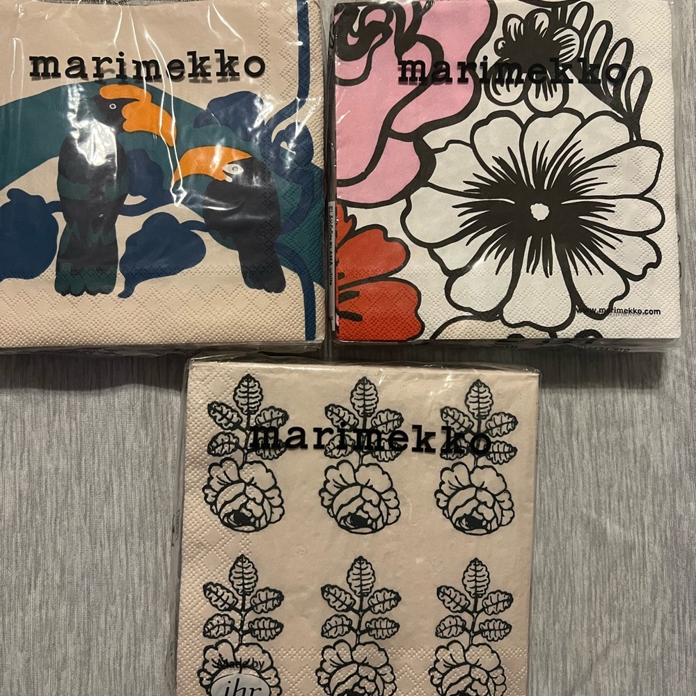 NWT MARIMEKKO coctail napkins, totally 60 pcs